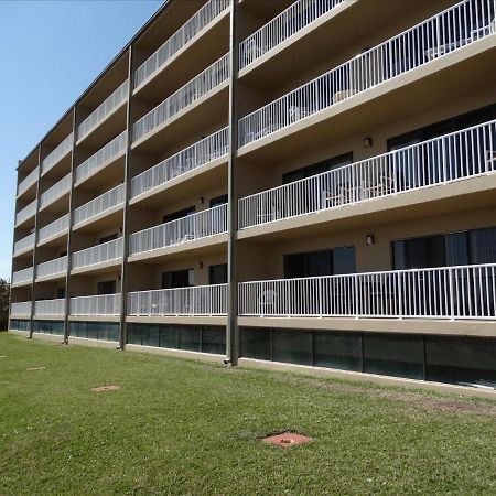 Boardwalk 201- Direct Oceanfront Condo! شاطئ كوكوا المظهر الخارجي الصورة